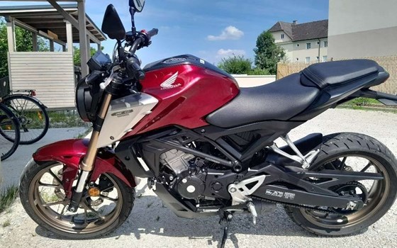 Gebrauchtmotorrad Honda CB125R - Bild 2