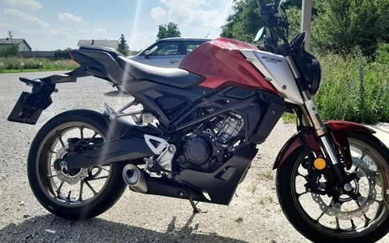 Gebrauchtmotorrad Honda CB125R - Bild 3