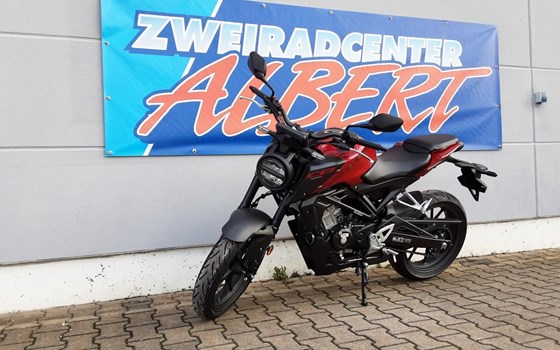 Gebrauchtmotorrad Honda CB125R - Bild 4