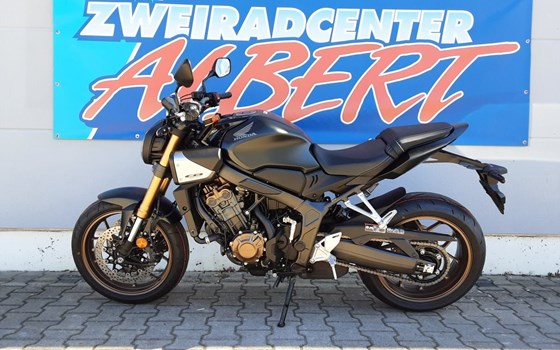 Gebrauchtmotorrad Honda CB650R E-Clutch - Bild 4