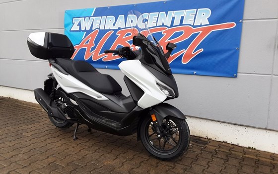 Gebrauchtmotorrad Honda Forza 125 - Bild 7