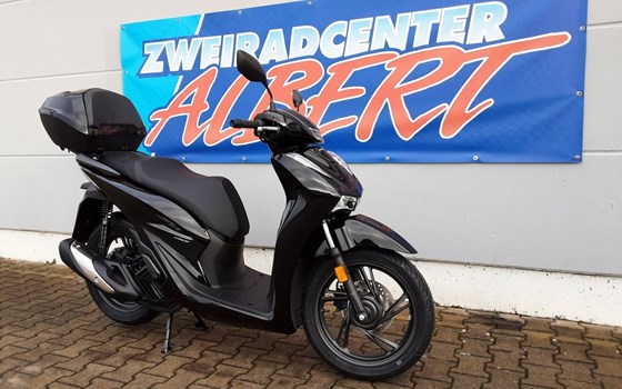 Gebrauchtmotorrad Honda SH150i - Bild 3