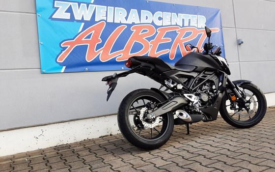 Gebrauchtmotorrad Honda CB125R - Bild 5