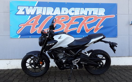 Gebrauchtmotorrad Honda CB125R - Bild 1