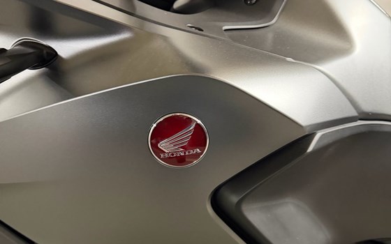 Gebrauchtmotorrad Honda NT1100 DCT - Bild 8