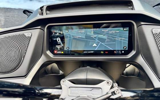 Gebrauchtmotorrad Harley-Davidson Road Glide FLTRX - Bild 10