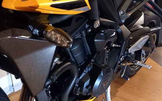 Gebrauchtmotorrad Triumph Street Triple RS - Bild 5
