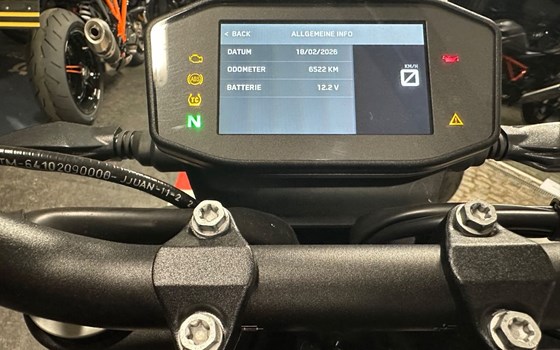 Gebrauchtmotorrad KTM 790 Duke L - Bild 6