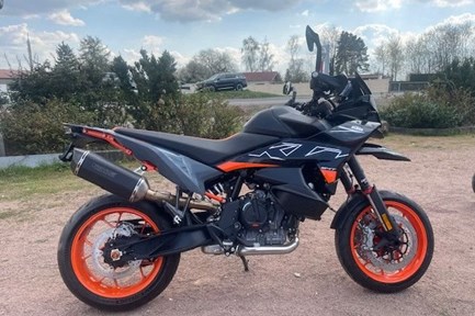 KTM 890 SMT
