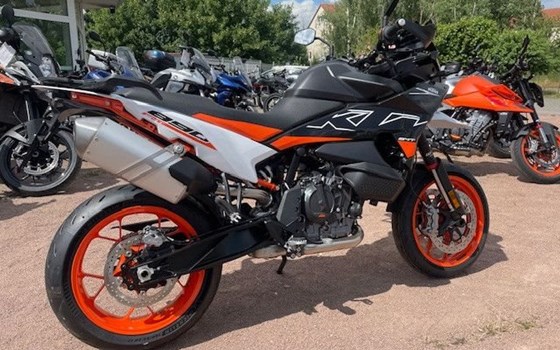 Neufahrzeug KTM 890 SMT - Bild 11