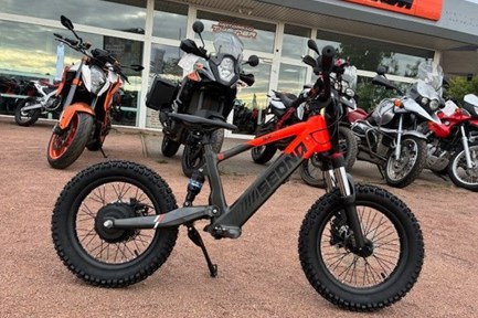 Apollo Commander 1000W