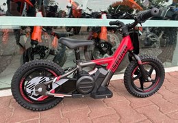 Neumotorrad Apollo Commander 1000W