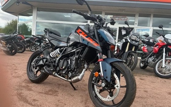 Neufahrzeug KTM 125 Duke - Bild 1