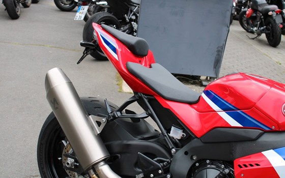 Gebrauchtmotorrad Honda CBR1000RR-R Fireblade - Bild 7