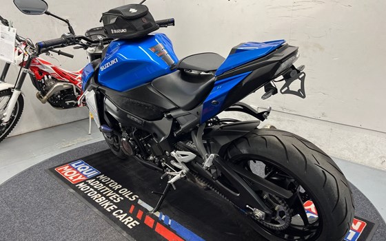 Gebrauchtmotorrad Suzuki GSX-S950 - Bild 3