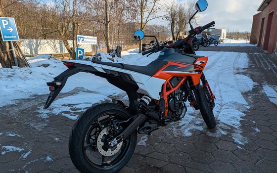 Neufahrzeug KTM 125 SMC R - Bild 7
