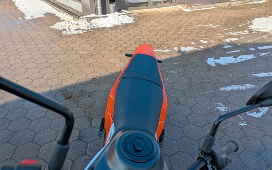 Neufahrzeug KTM 390 SMC R - Bild 10