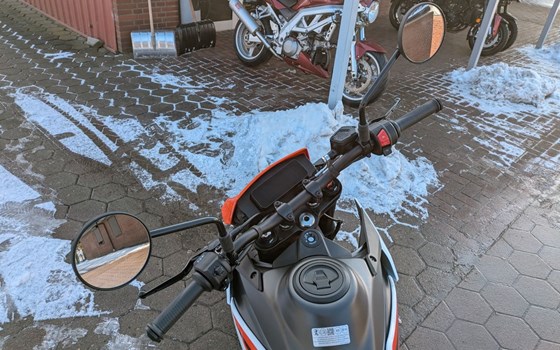 Neufahrzeug KTM 390 SMC R - Bild 9