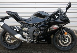 Neumotorrad Kawasaki Ninja 125