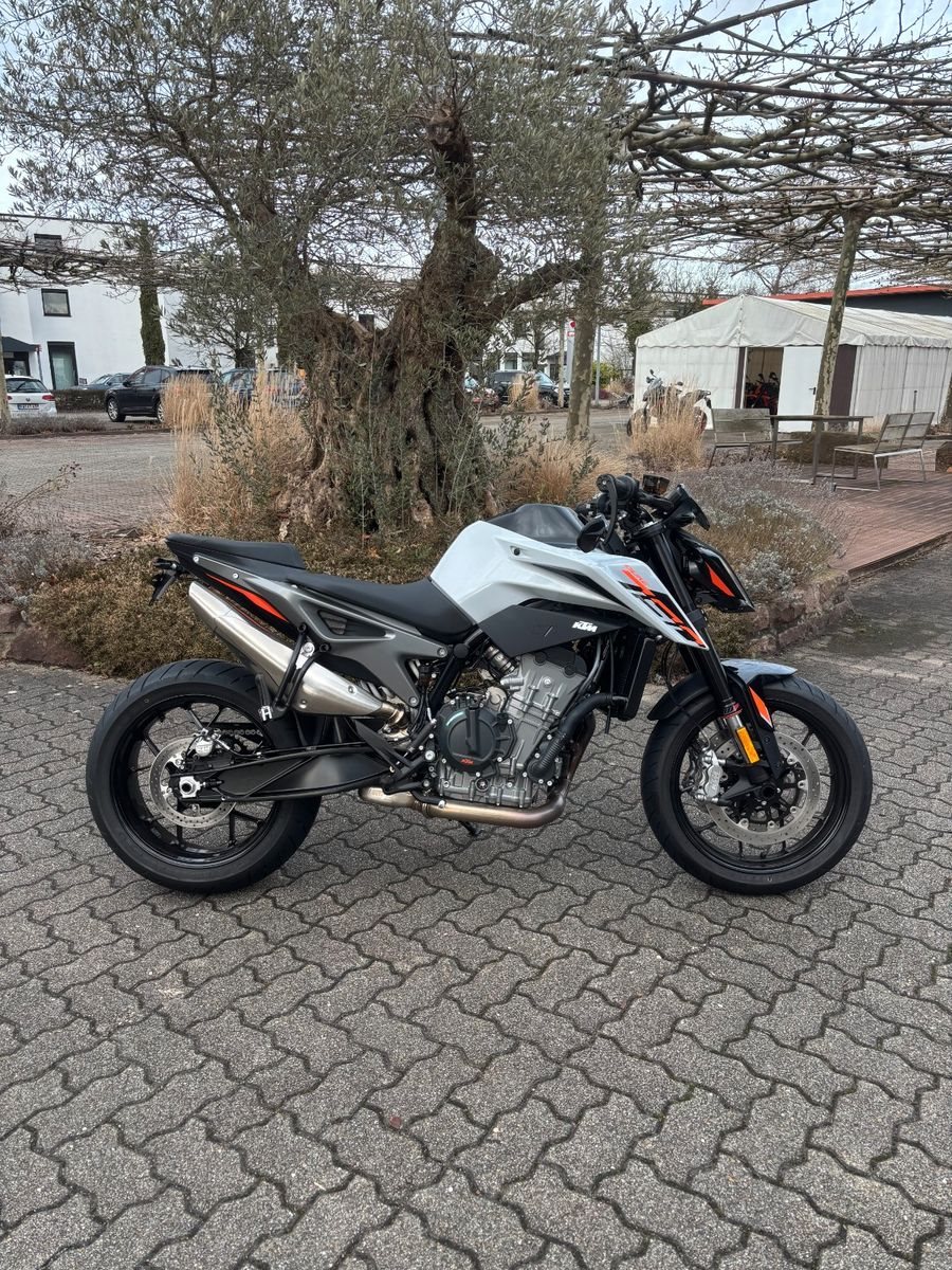 KTM 790 Duke