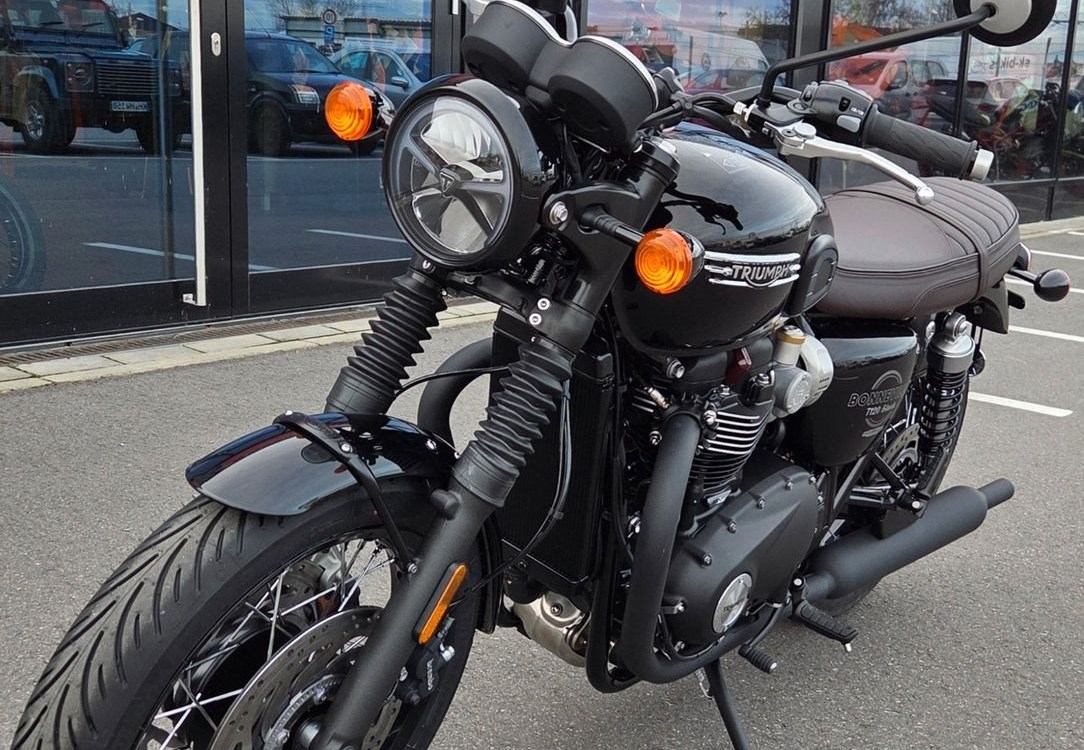 Angebot Triumph Bonneville T120 Black