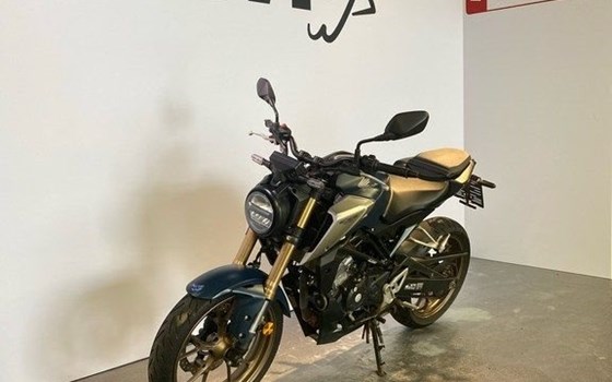 Gebrauchtmotorrad Honda CB125R - Bild 10