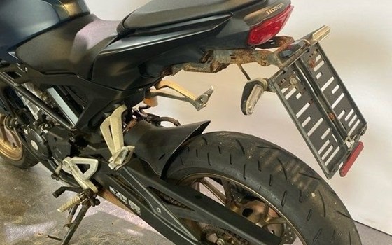 Gebrauchtmotorrad Honda CB125R - Bild 13