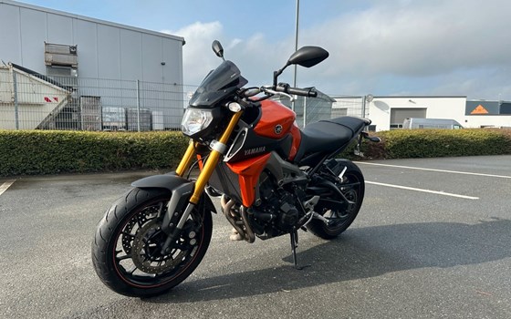 Gebrauchtmotorrad Yamaha MT-09 - Bild 3