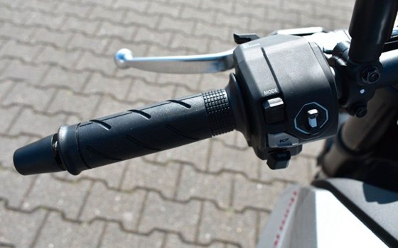 Gebrauchtmotorrad Honda CB750 Hornet - Bild 8