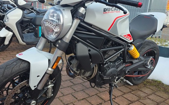 Gebrauchtmotorrad Ducati Monster 797 - Bild 1