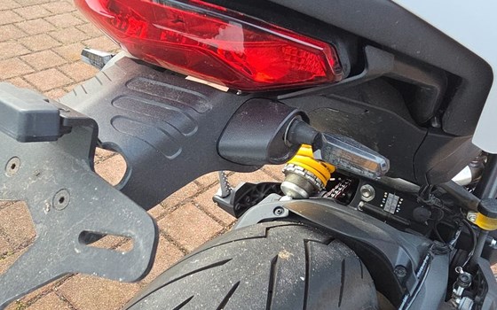 Gebrauchtmotorrad Ducati Monster 797 - Bild 8