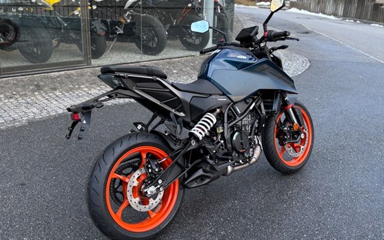Neufahrzeug KTM 125 Duke - Bild 8