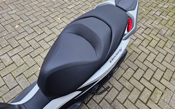 Neufahrzeug Piaggio Beverly 400 - Bild 15