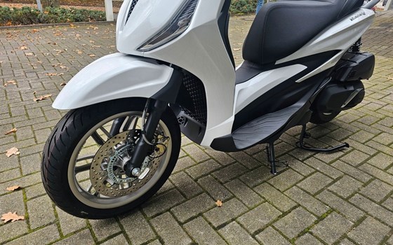 Neufahrzeug Piaggio Beverly 400 - Bild 5