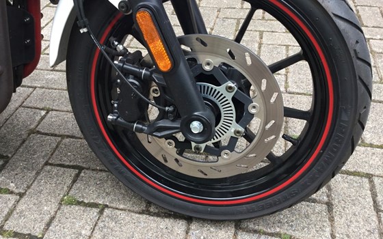 Gebrauchtmotorrad Sym Wolf CR 300i - Bild 8