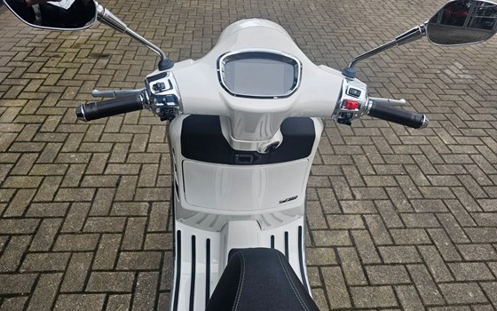 Neufahrzeug Vespa GTS 310 SuperTech - Bild 10