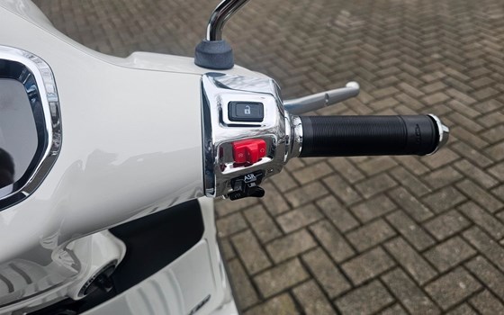 Neufahrzeug Vespa GTS 310 SuperTech - Bild 12