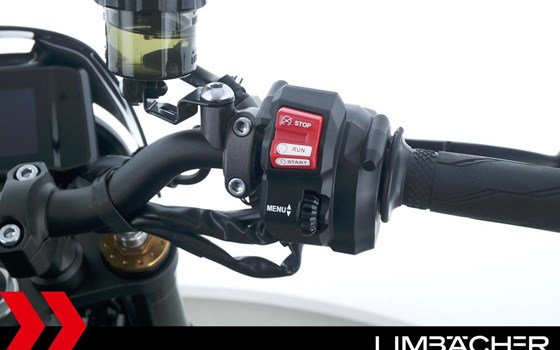 Gebrauchtmotorrad Yamaha XSR900 - Bild 22