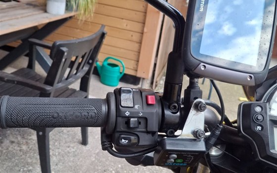 Gebrauchtmotorrad Kawasaki ER-6n - Bild 4