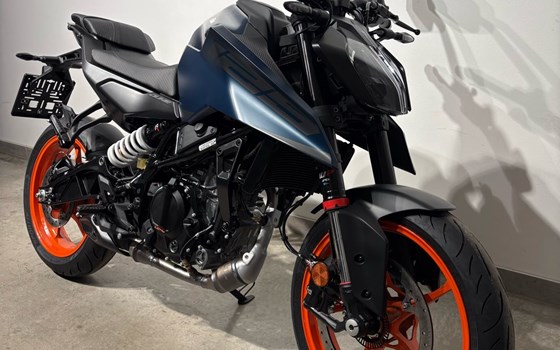 Neufahrzeug KTM 125 Duke - Bild 2