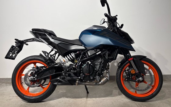 Neufahrzeug KTM 125 Duke - Bild 1