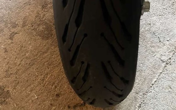 Gebrauchtmotorrad KTM 690 Duke - Bild 3