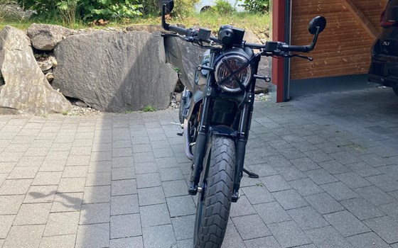 Gebrauchtmotorrad Ducati Scrambler Nightshift - Bild 3