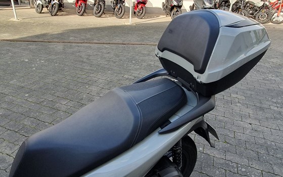 Gebrauchtmotorrad Honda SH125i - Bild 10