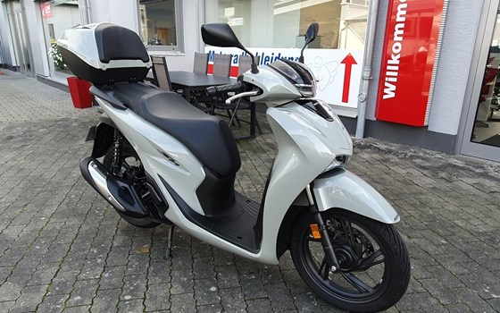 Gebrauchtmotorrad Honda SH125i - Bild 2