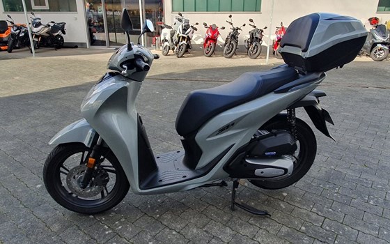 Gebrauchtmotorrad Honda SH125i - Bild 6