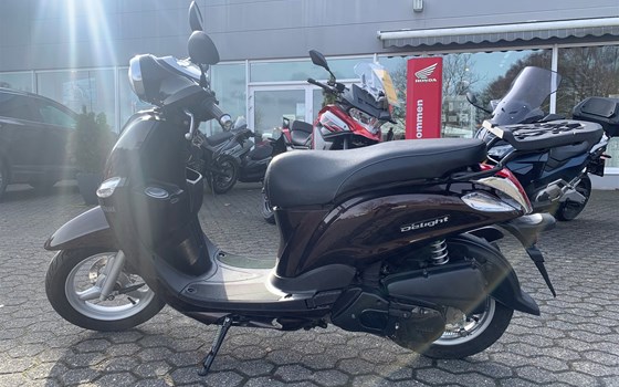 Gebrauchtmotorrad Yamaha D'elight - Bild 3