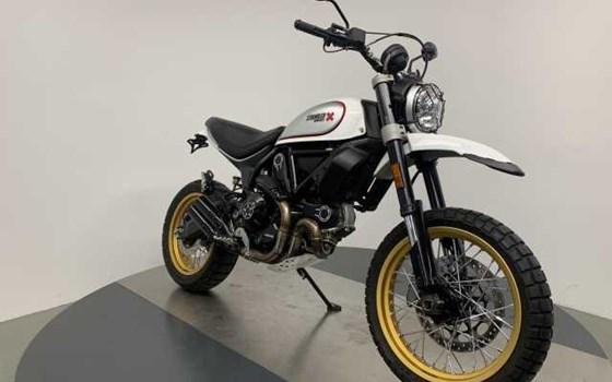 Gebrauchtmotorrad Ducati Scrambler Desert Sled - Bild 4
