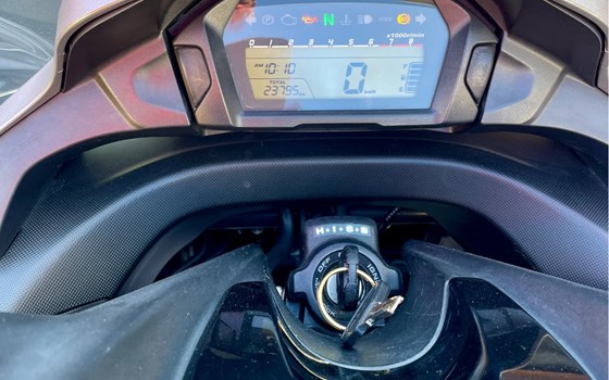 Gebrauchtmotorrad Honda Integra - Bild 2