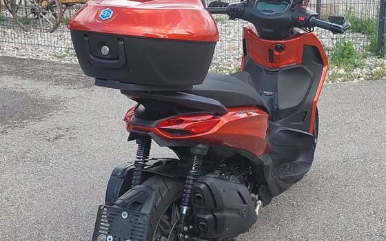 Gebrauchtmotorrad Piaggio Beverly S 400 hpe - Bild 3